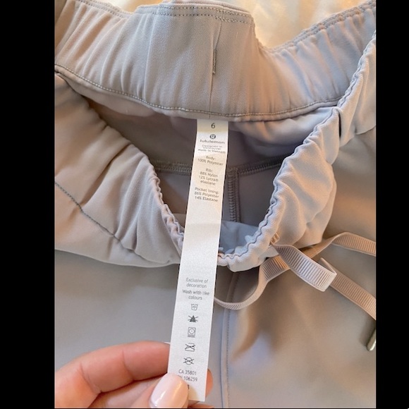 Lululemon Women’s Joggers - Picture 3 of 5